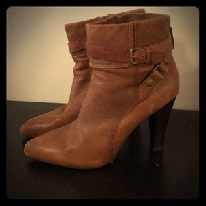 Brown Nine West heeled boots